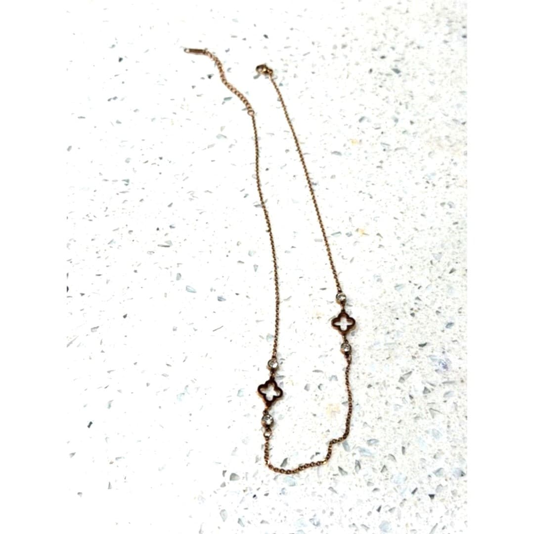 Stainless steel four-leaf clover necklace with a cubic zirconia stone - Thumbnail 6