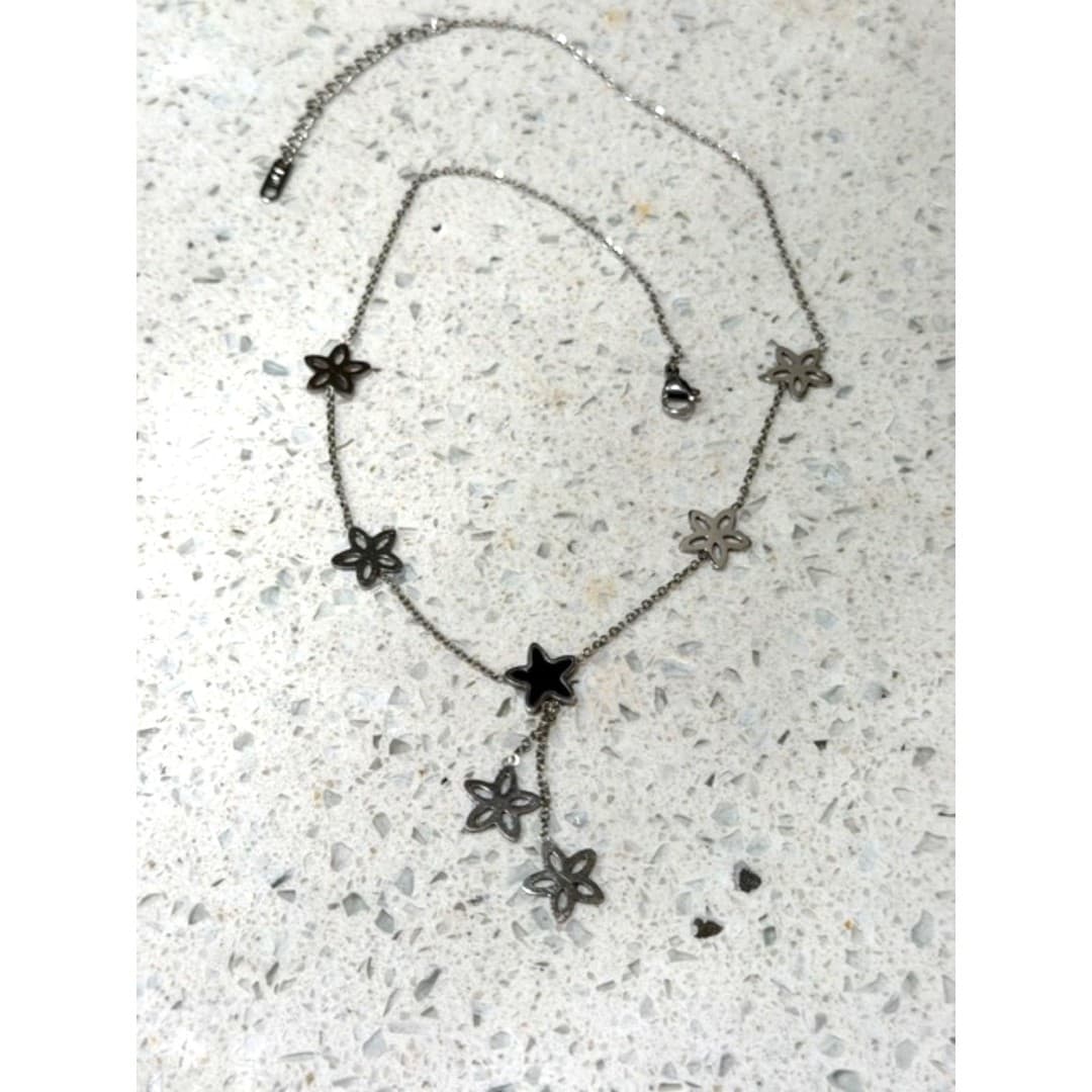 Stainless steel flower and star necklace - Thumbnail 5