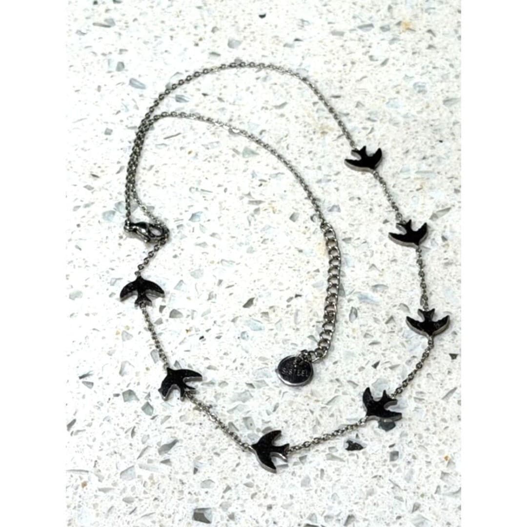 Stainless steel necklace with birds - Image 1
