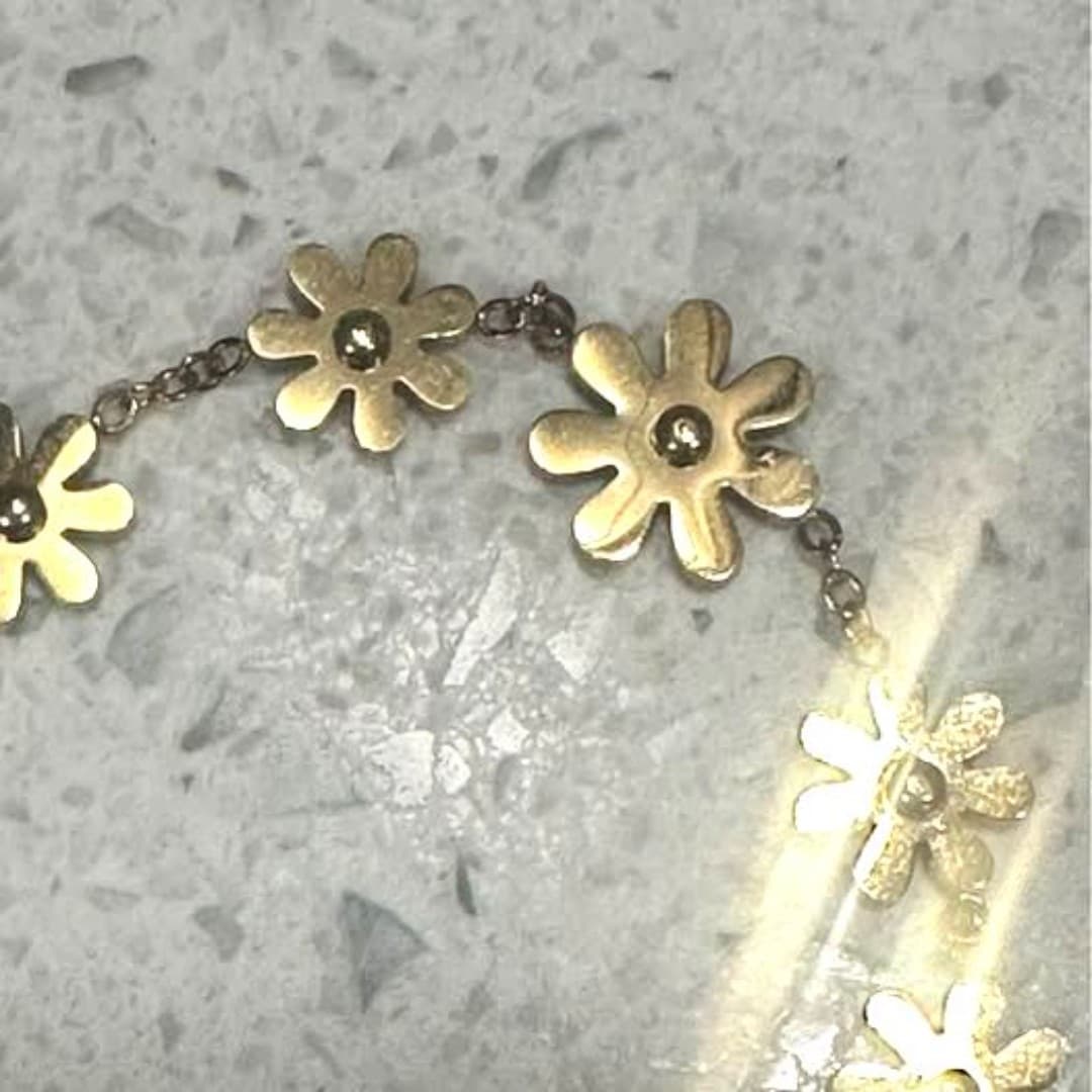 Stainless steel necklace with flowers - Thumbnail 2