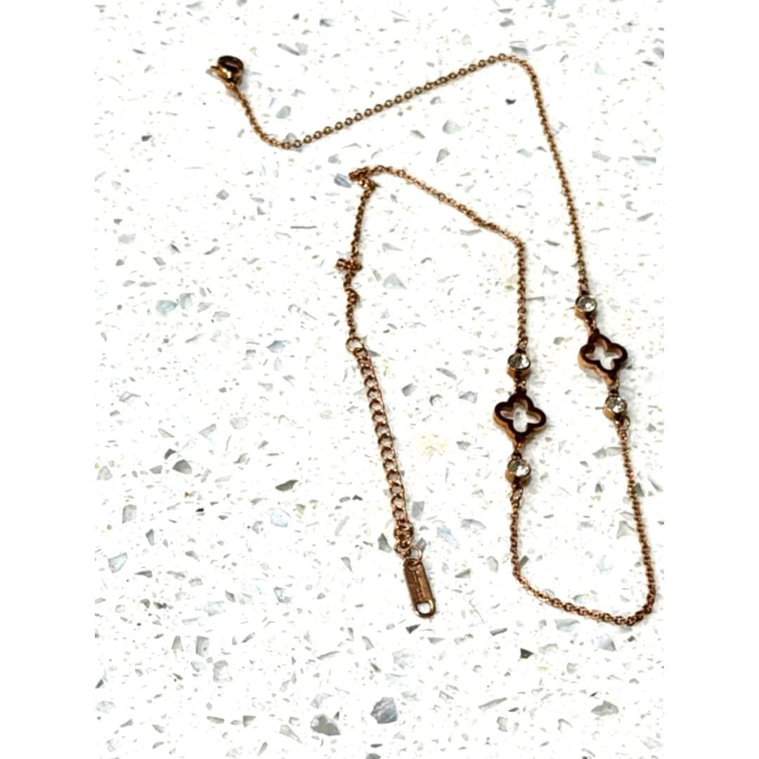 Stainless steel four-leaf clover necklace with a cubic zirconia stone - Thumbnail 5