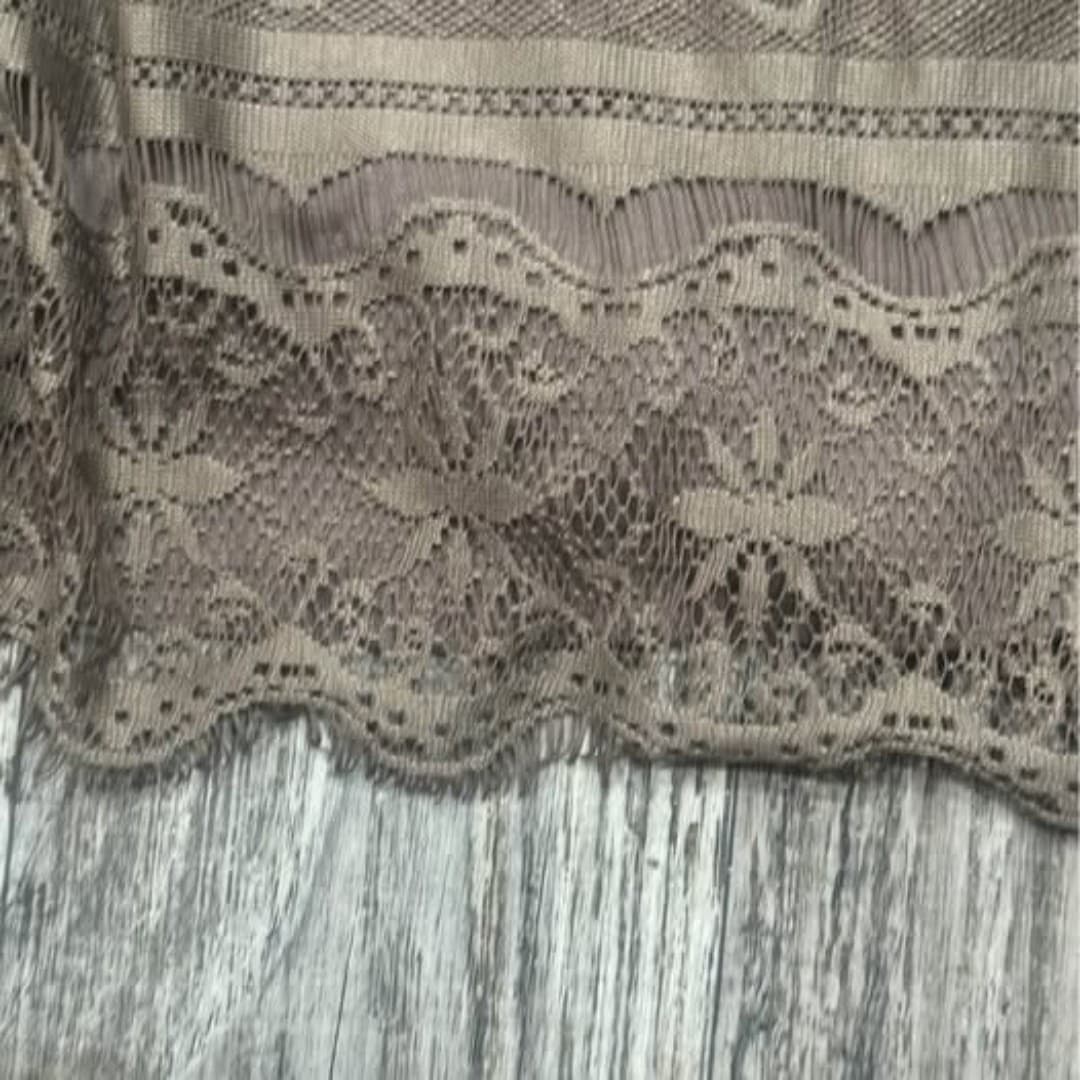 Sleeveless Lace Overlay Dress - Thumbnail 2