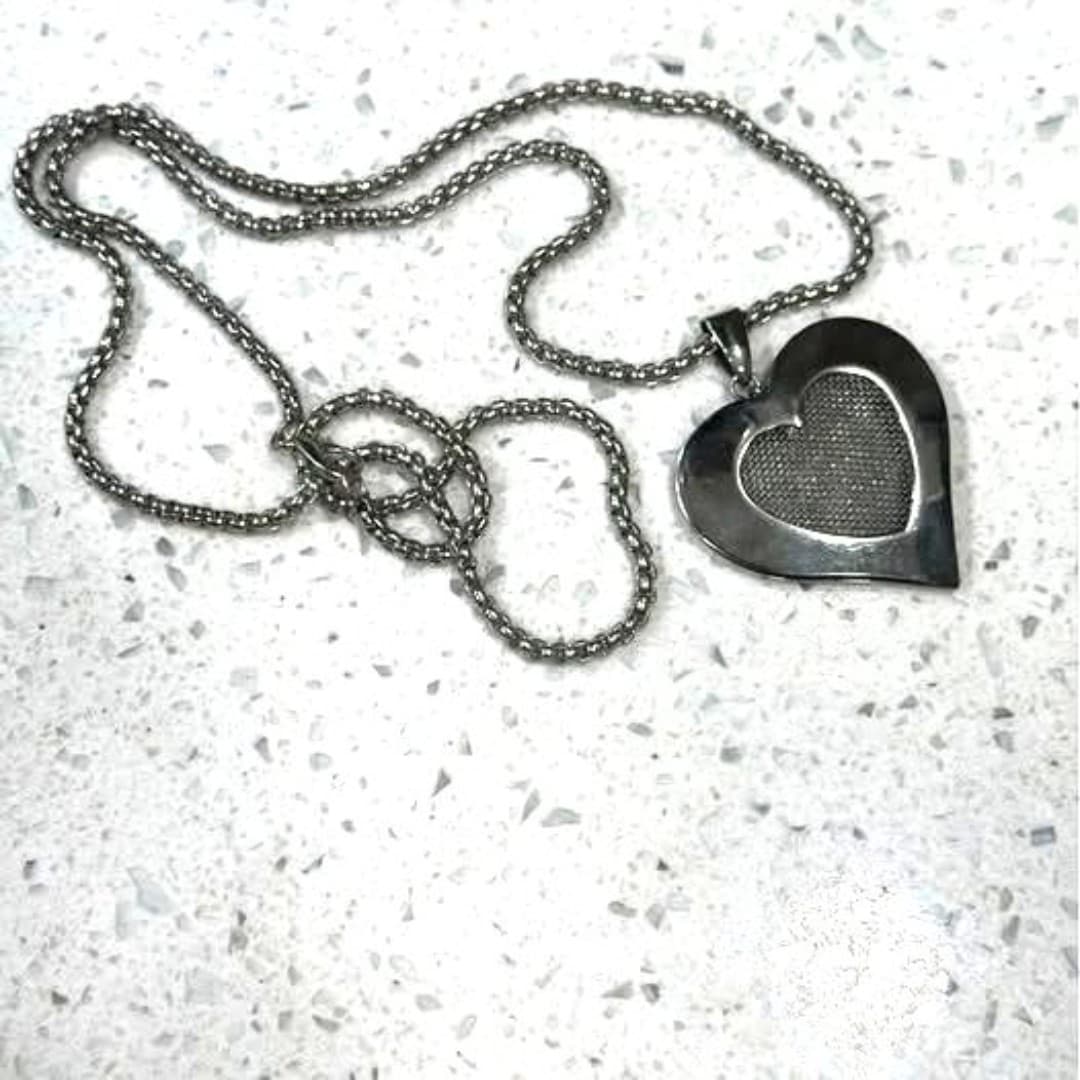 Stainless Steel Beautiful Heart Necklace - Image 1