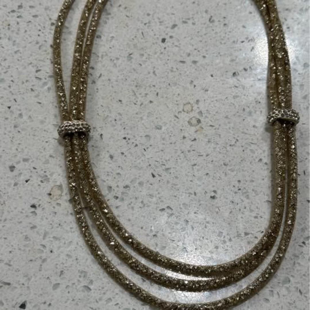 gold triple-strand necklace - Image 1