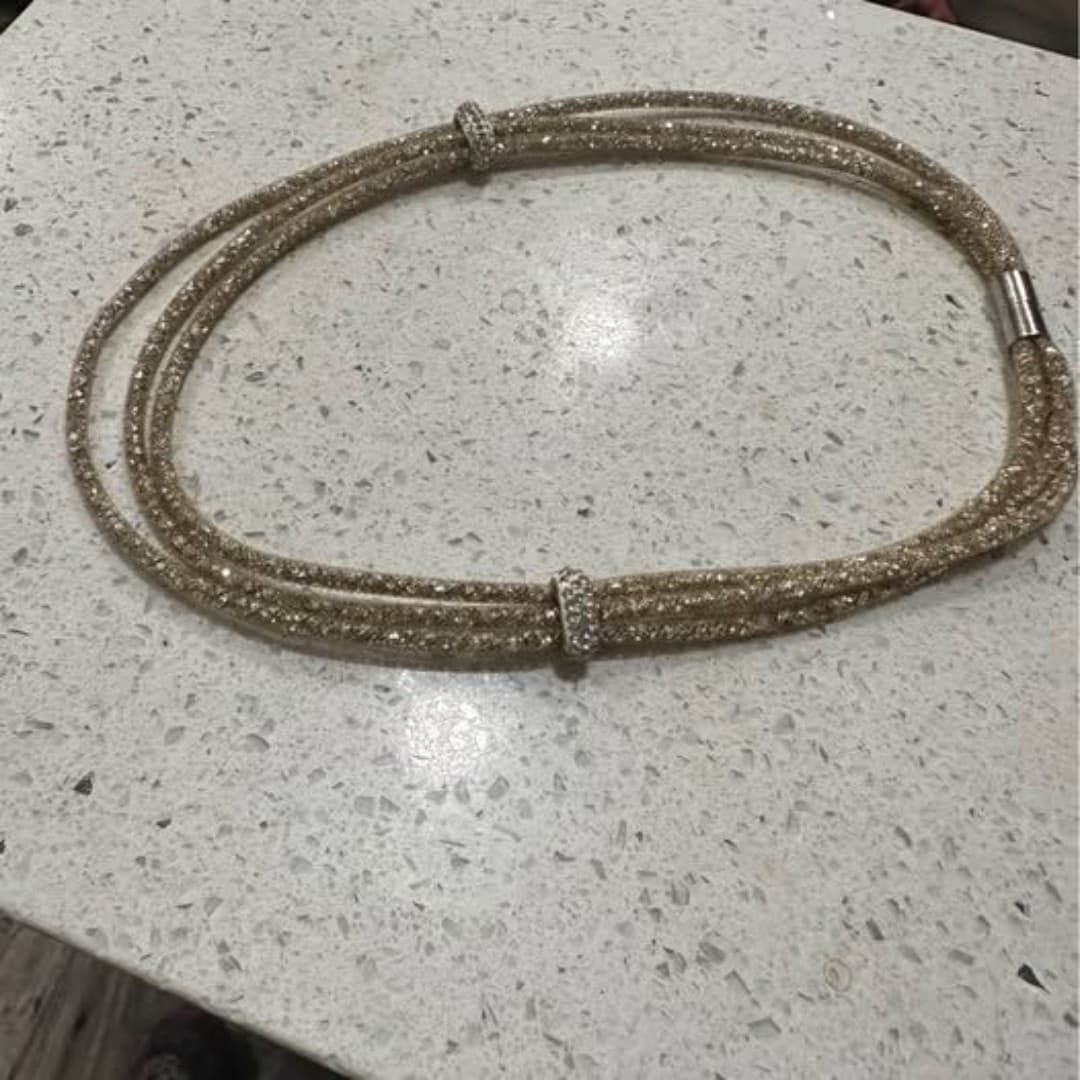 gold triple-strand necklace - Thumbnail 4