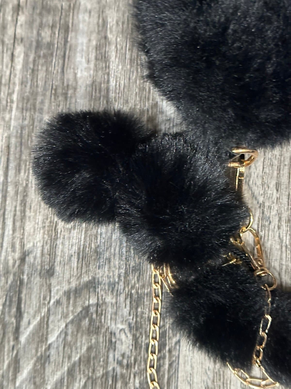 Elegant Black Heart Shaped Faux Fur Handbag - Thumbnail 5