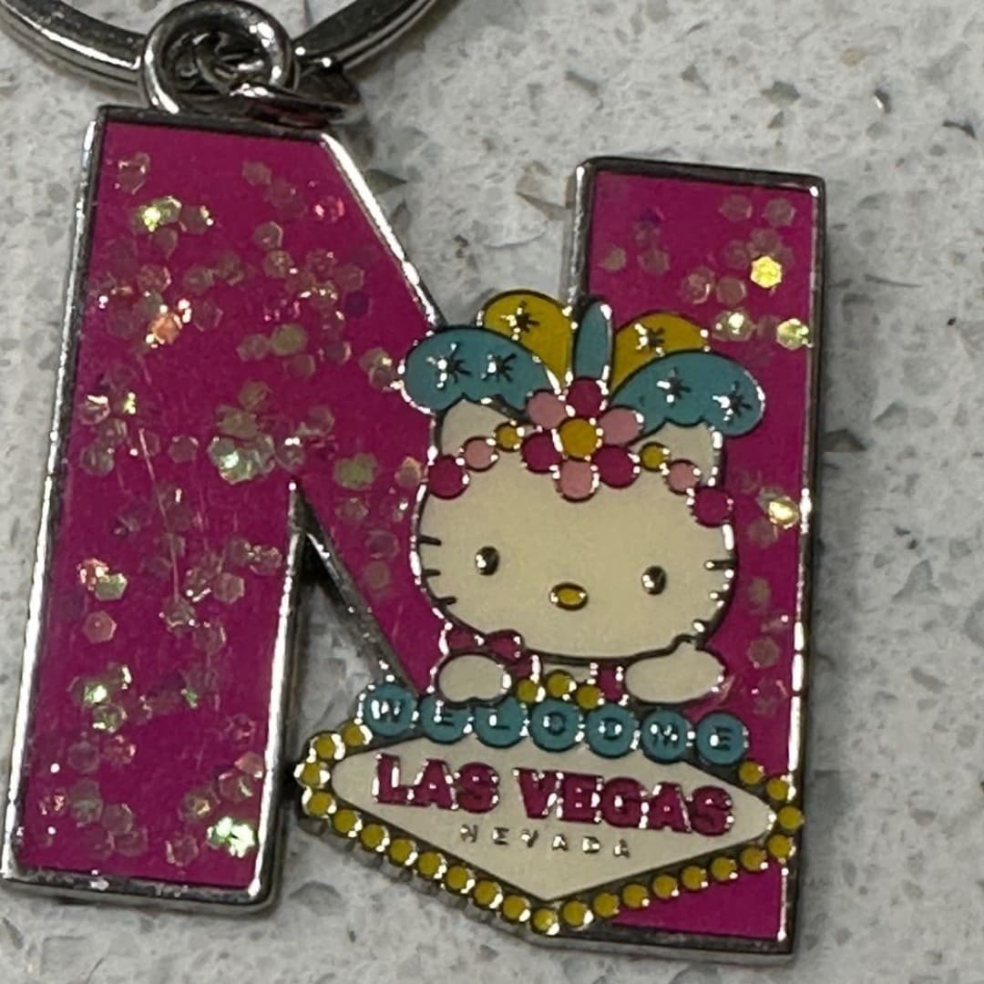 Hello Kitty Pink and Blue Las Vegas Keychain - Thumbnail 3