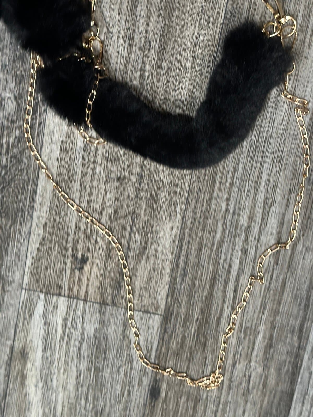 Elegant Black Heart Shaped Faux Fur Handbag - Thumbnail 7