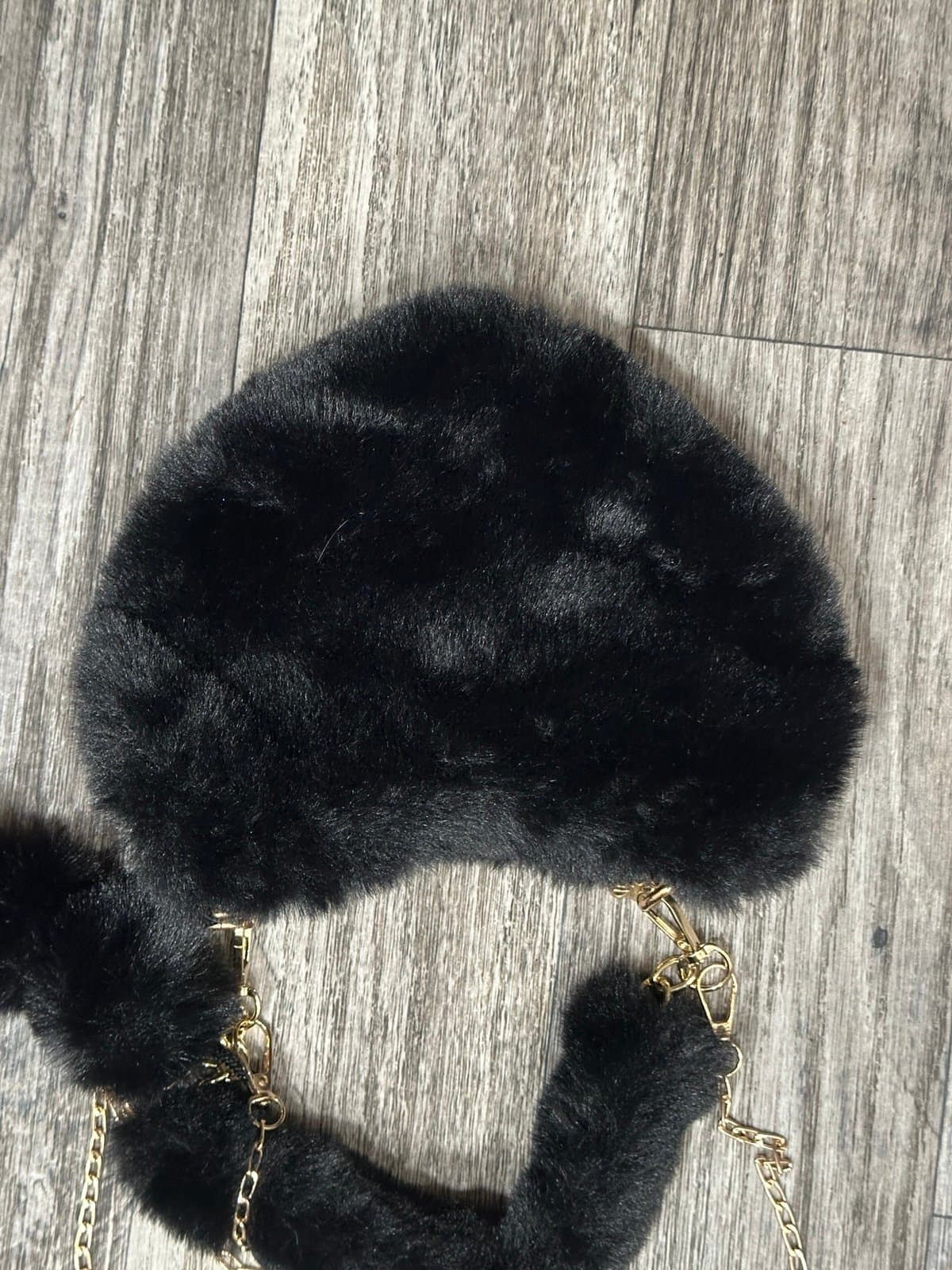 Elegant Black Heart Shaped Faux Fur Handbag - Thumbnail 4