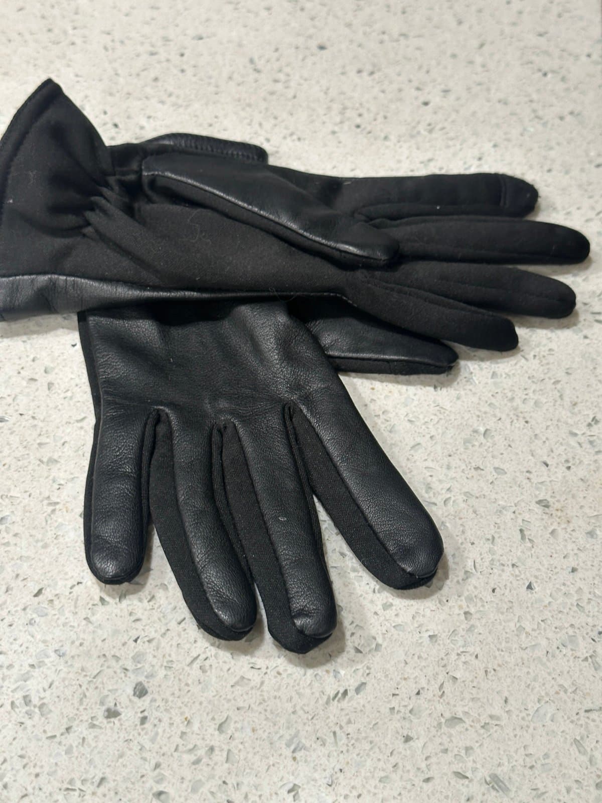 Bass black leather gloves featuring a lining - Thumbnail 2