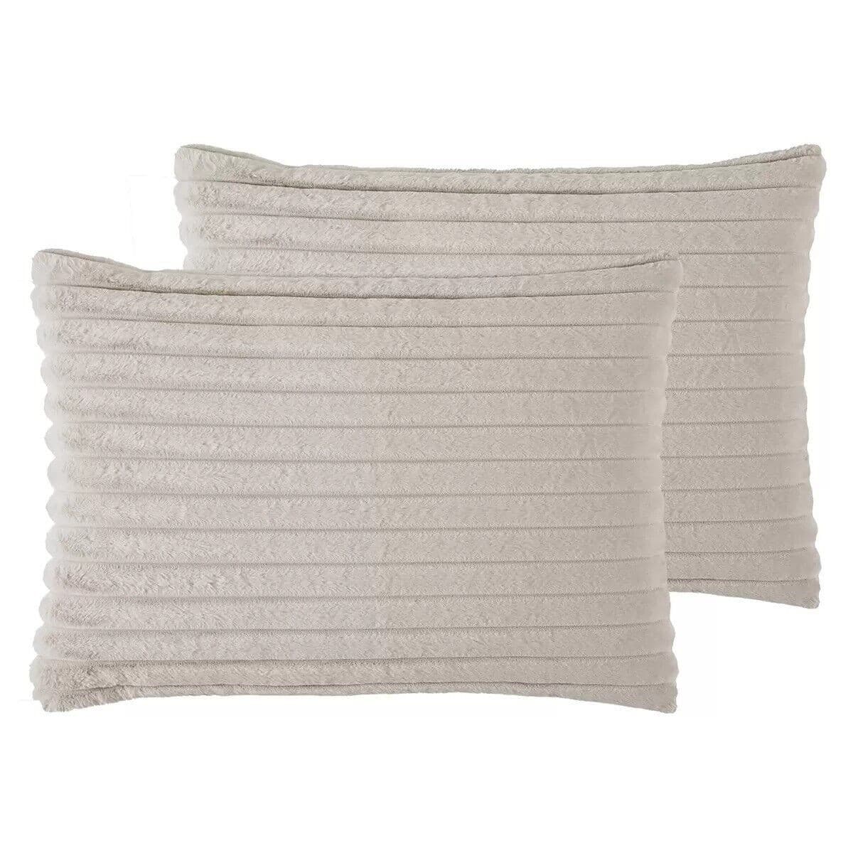 Frye 2" Solid Channel Luxury Faux Fur Comforter 3 Piece King Set, Reversible - Thumbnail 8