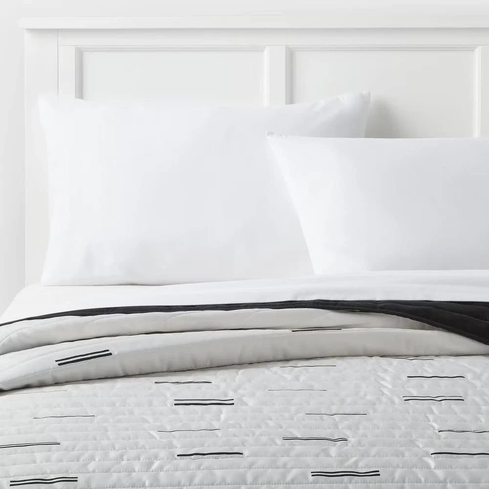Twin/Twin Extra Long Satin Quilt White/Black - Room Essentials: Midweight - Thumbnail 6