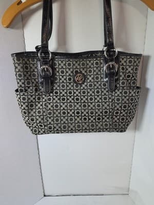 Kim Roger's shoulder bag - Image 1