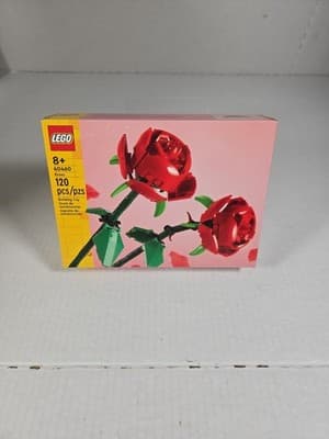 LEGO Botanicals: Roses (40460) - Image 1