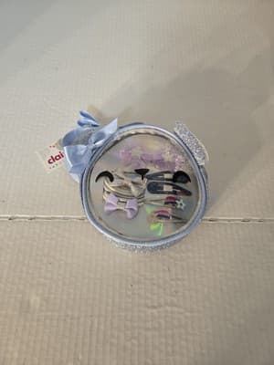 NIB Girls Panda Crossbody Bag and Hair Accessories Set Clips Bows and Bands - Image 1