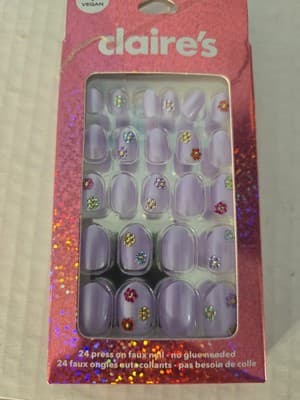 Claire's Press on Nails 24 Faux Nails for Child New - Thumbnail 3