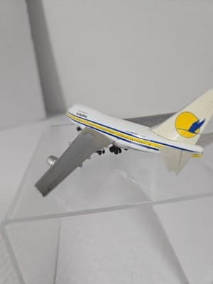 Herpa Wings Air Namibia Boeing 747SP Etosha 1:500 Scale - Thumbnail 4