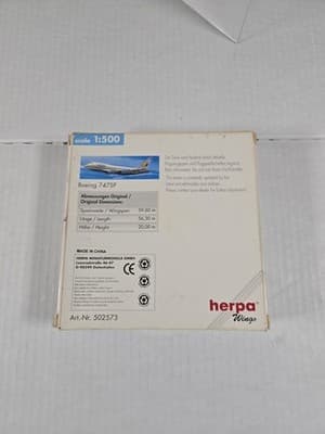 Herpa Wings Air Namibia Boeing 747SP Etosha 1:500 Scale - Thumbnail 10
