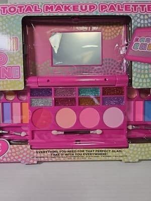 Total MakeUp Palette For Kids Born To Shine. Folds Up - Thumbnail 5