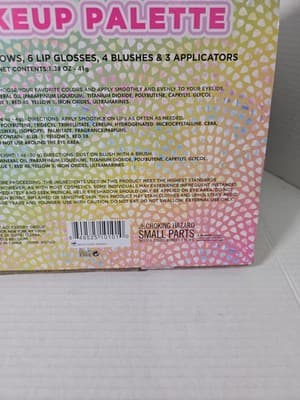 Total MakeUp Palette For Kids Born To Shine. Folds Up - Thumbnail 7