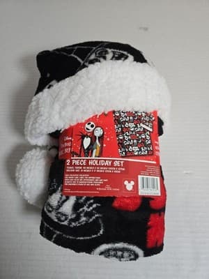The Nightmare Before Christmas 2pc Holiday Set Santa Hat & Throw - Disney NEW