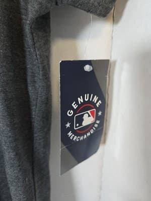 Women’s New York Mets V-Neck T-Shirt Charcoal Heather Majestic NWT - Thumbnail 3