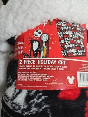 The Nightmare Before Christmas 2pc Holiday Set Santa Hat & Throw - Disney NEW - Thumbnail 2