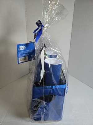 Bud Light Cooler Gift Including 2 Plastic Cups And Snyder's Pretzel Pieces NEW - Thumbnail 4