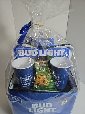 Bud Light Cooler Gift Including 2 Plastic Cups And Snyder's Pretzel Pieces NEW - Thumbnail 2