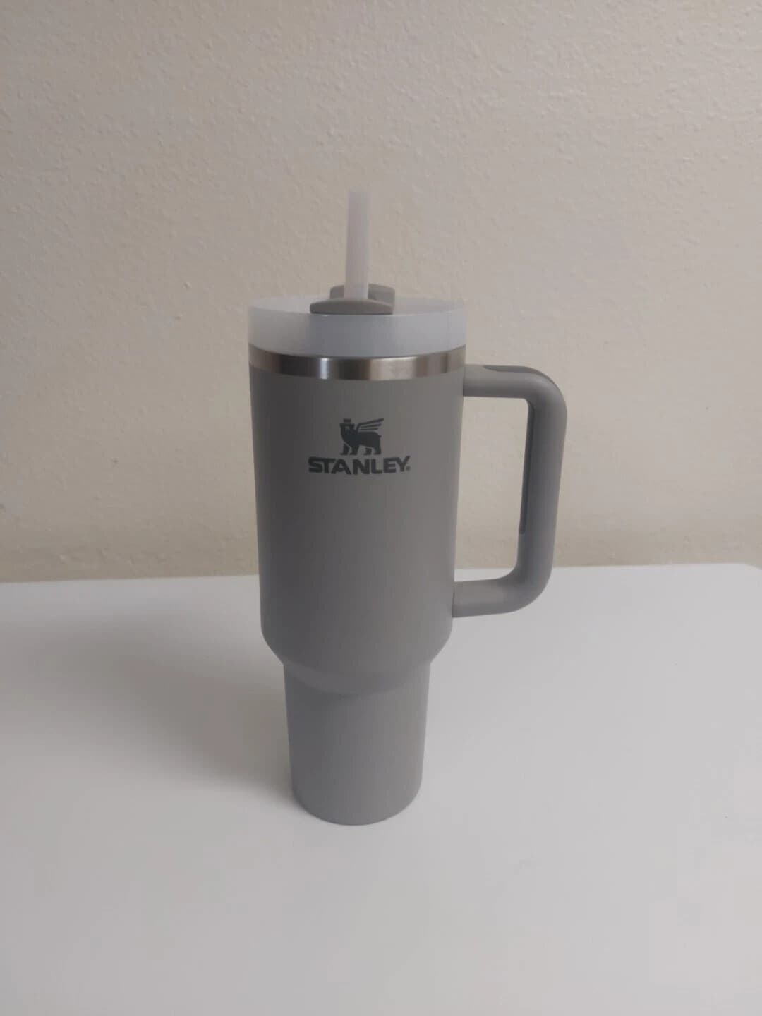 Stanley X Flowstate Quencher H2O Double Insulated Tumbler 40oz Flint Grey NEW - Thumbnail 2