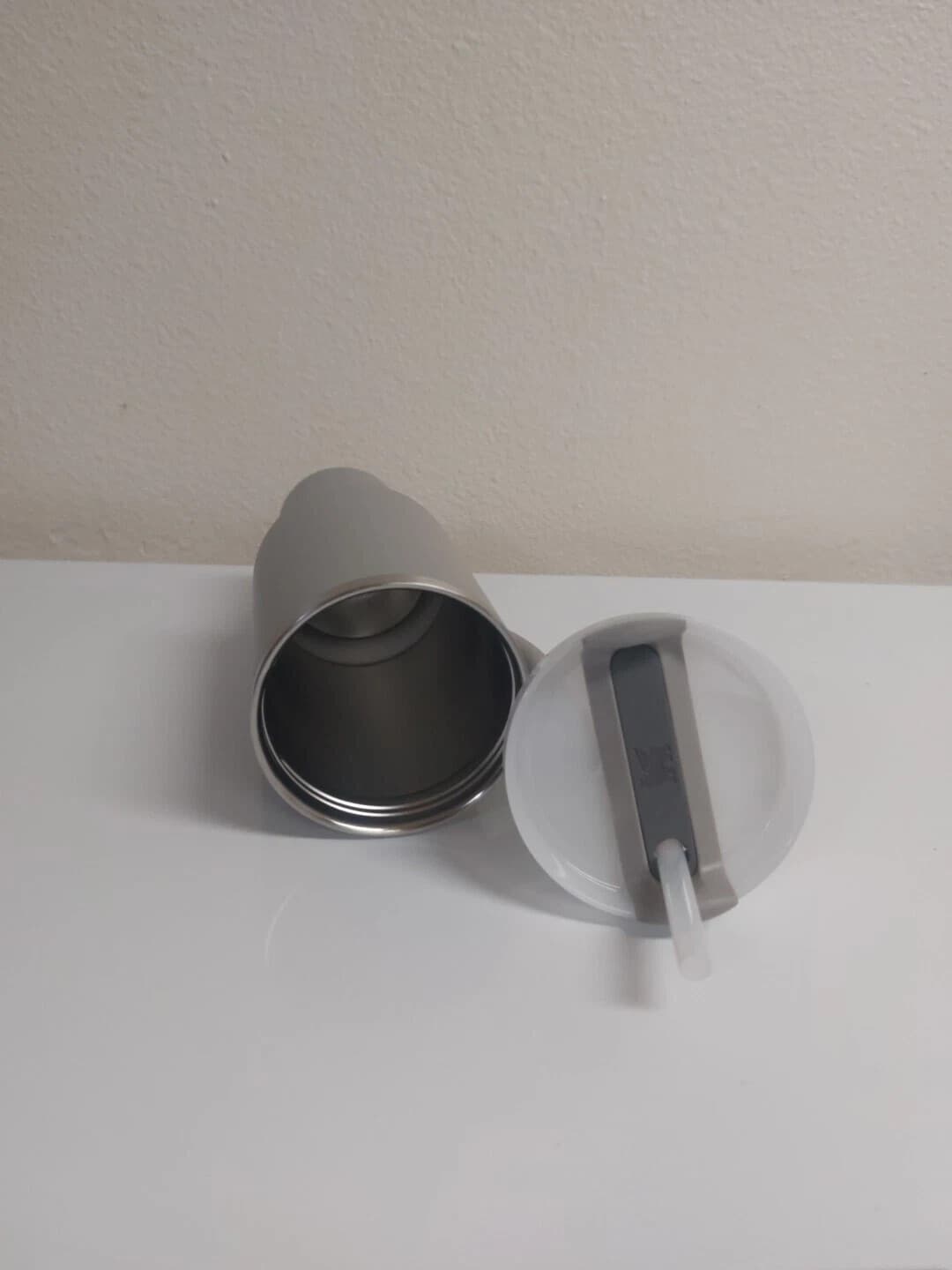 Stanley X Flowstate Quencher H2O Double Insulated Tumbler 40oz Flint Grey NEW - Thumbnail 4