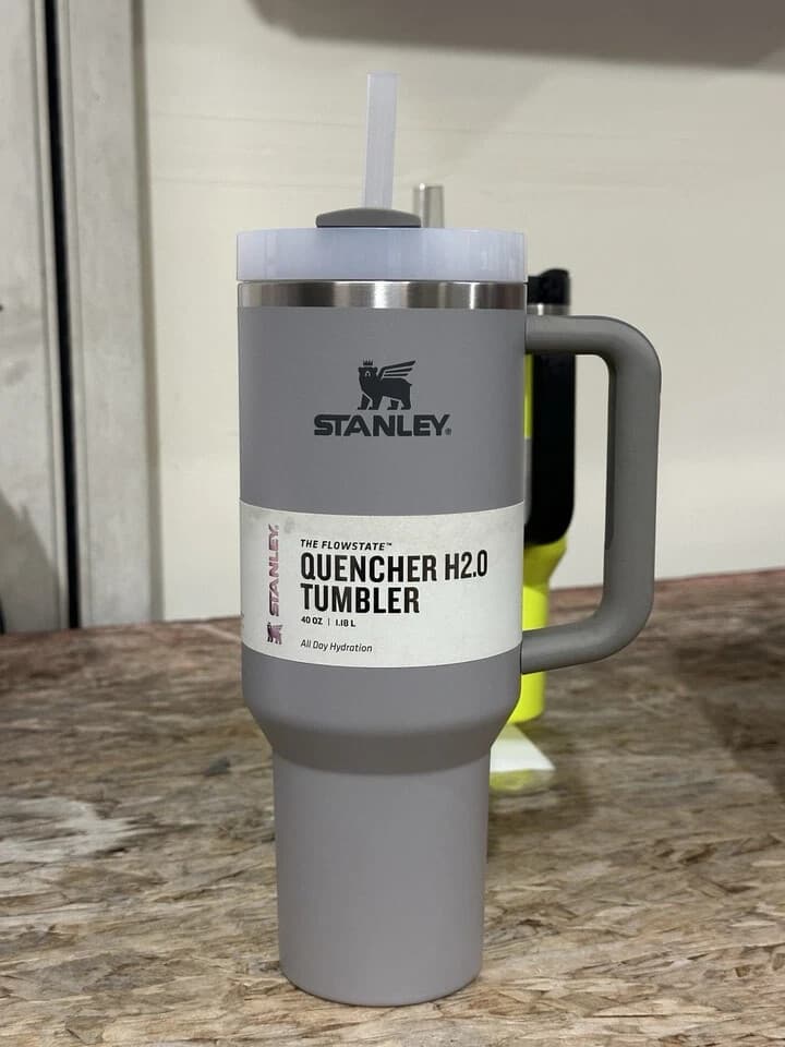 Stanley X Flowstate Quencher H2O Double Insulated Tumbler 40oz Flint Grey NEW - Image 1