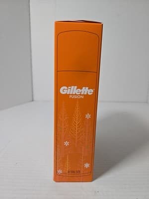 2 Gillette Fusion5 Winter Shave Bundle Gift Sets 5 Blade Razor Precision Trimmer - Thumbnail 4