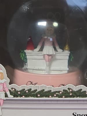 NEW Martha Stewart "Martha on The Mantel" Holiday Snow Globe Snowglobe NIB - B26 - Thumbnail 2