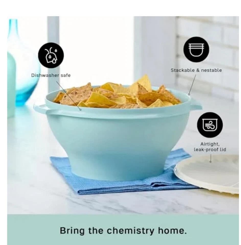 Tupperware Servalier Salad Large Serving Bowl 17 Cup Vintage Green NEW - Thumbnail 2