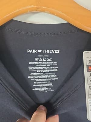 Pair Of Thieves T-Shirt Men’s size Medium Performance Crew Neck Black NWT - Thumbnail 5