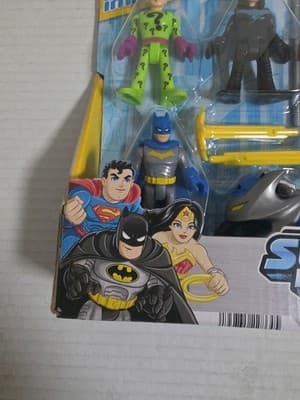 Mattel Fisher-Price Imaginext DC Super Friends Deluxe Action Figure Pack - Thumbnail 5