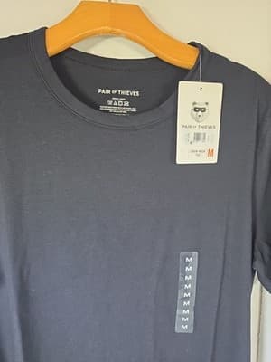 Pair Of Thieves T-Shirt Men’s size Medium Performance Crew Neck Black NWT - Thumbnail 2