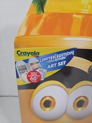 2025 CRAYOLA Limited Edition Retired Colors Art Set New Release 60 Pieces Dan D - Thumbnail 6