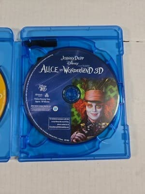 Alice in Wonderland (Blu-ray/DVD, 2010, 4-Disc Set, Includes Digital Copy 3D) - Thumbnail 6