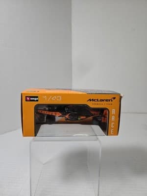Burago F1 McLAREN FORMULA 1 Racing 1/43 WORLDCHAMPION LANDO NORRIS/OSCAR P. - Thumbnail 4