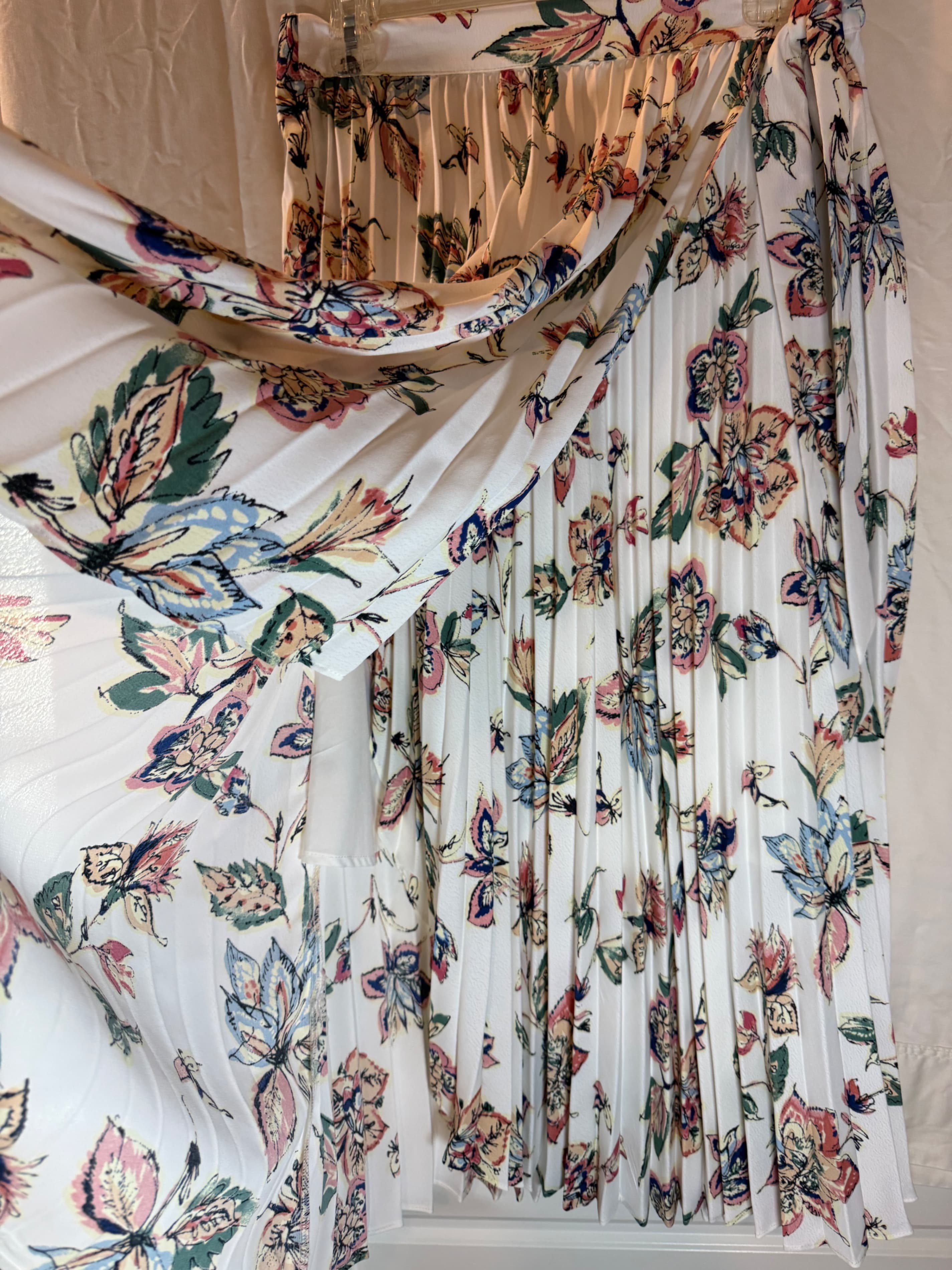 Floral Pleated wrap Skirt - White with Colorful Print - Thumbnail 3