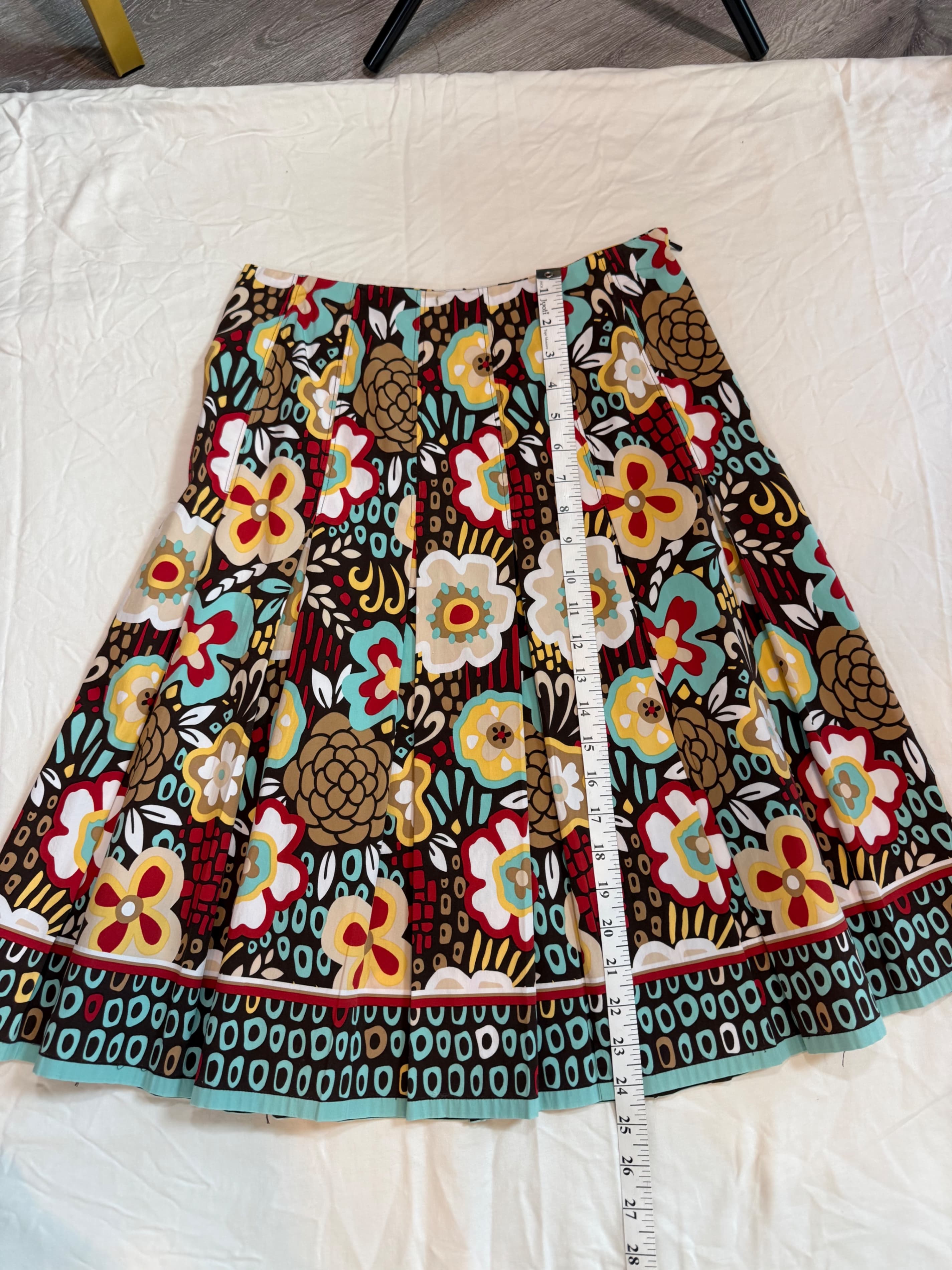 Vintage Floral Print Pleated Skirt - Size 4