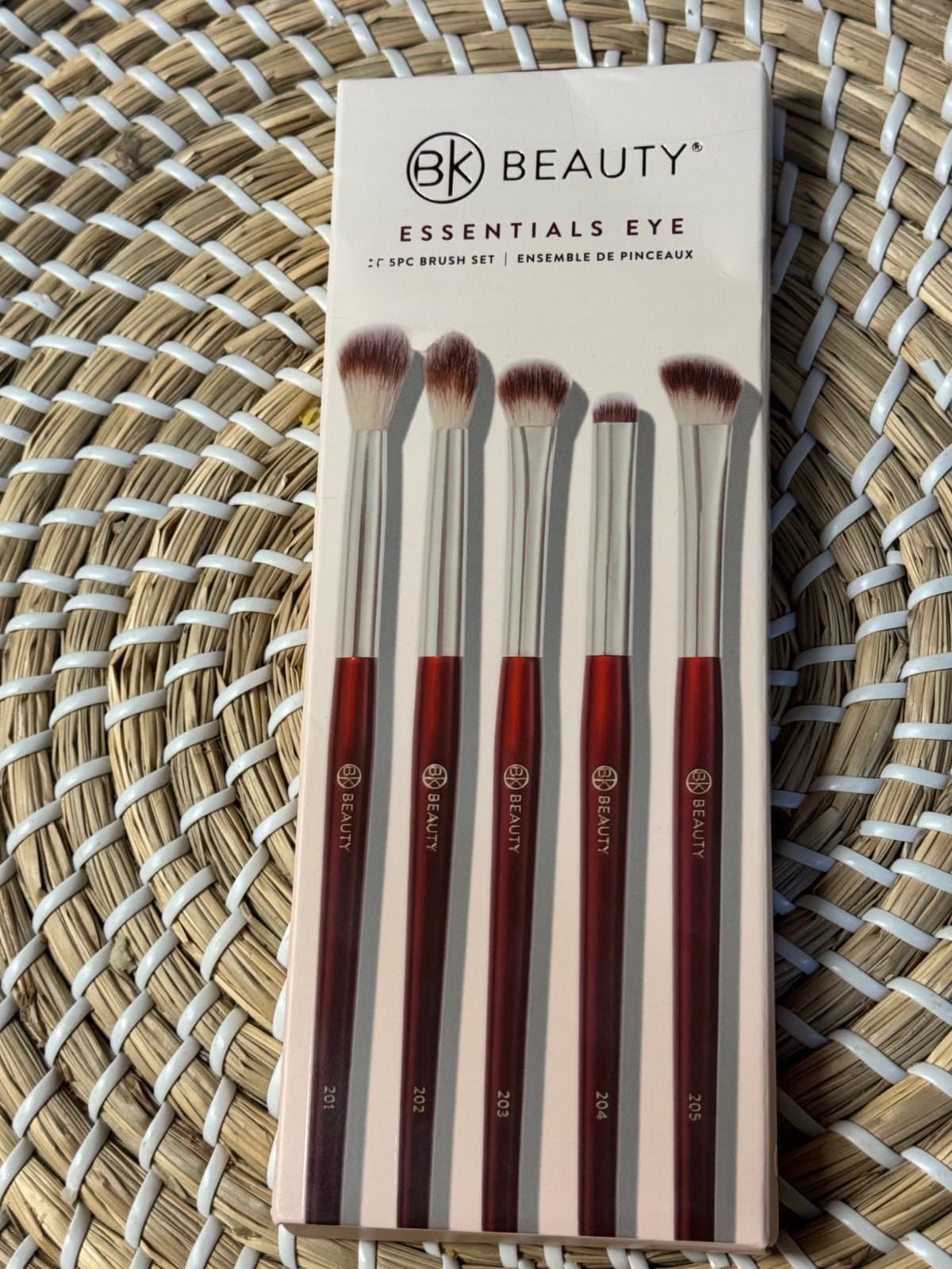BK BEAUTY 5 Pc Essentials Professional Eye Brush Set New in Box $85 - Thumbnail 2