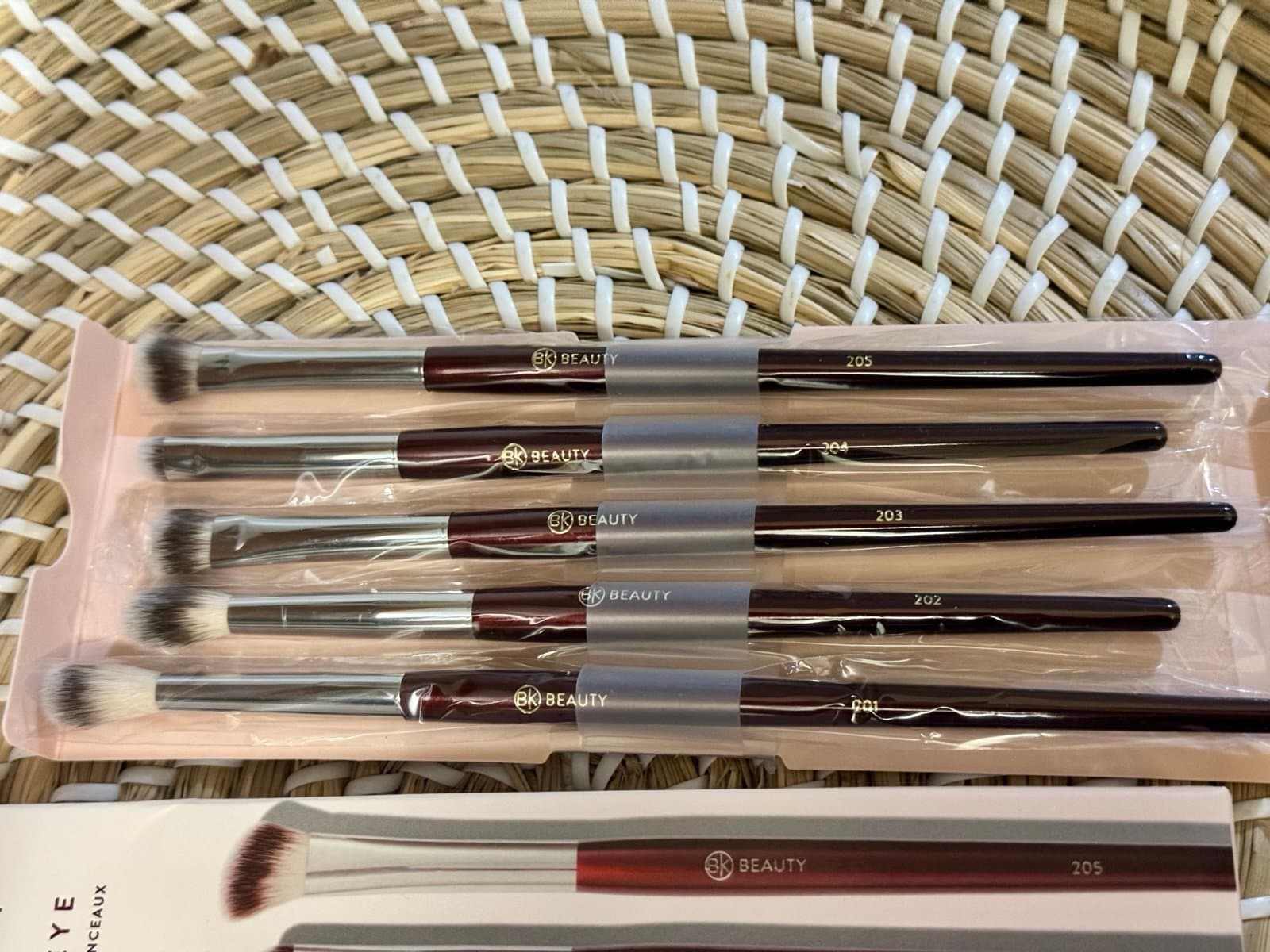 BK BEAUTY 5 Pc Essentials Professional Eye Brush Set New in Box $85 - Thumbnail 3