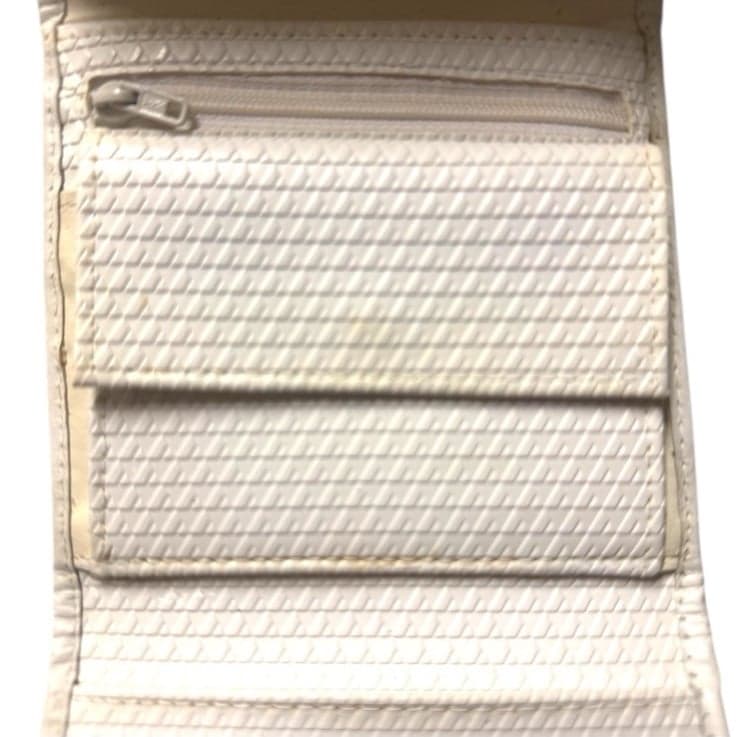 LIZ CLAIBORNE 1983 White Leather Triangle Compact Wallet Velcro Crossbody Bag - Thumbnail 6