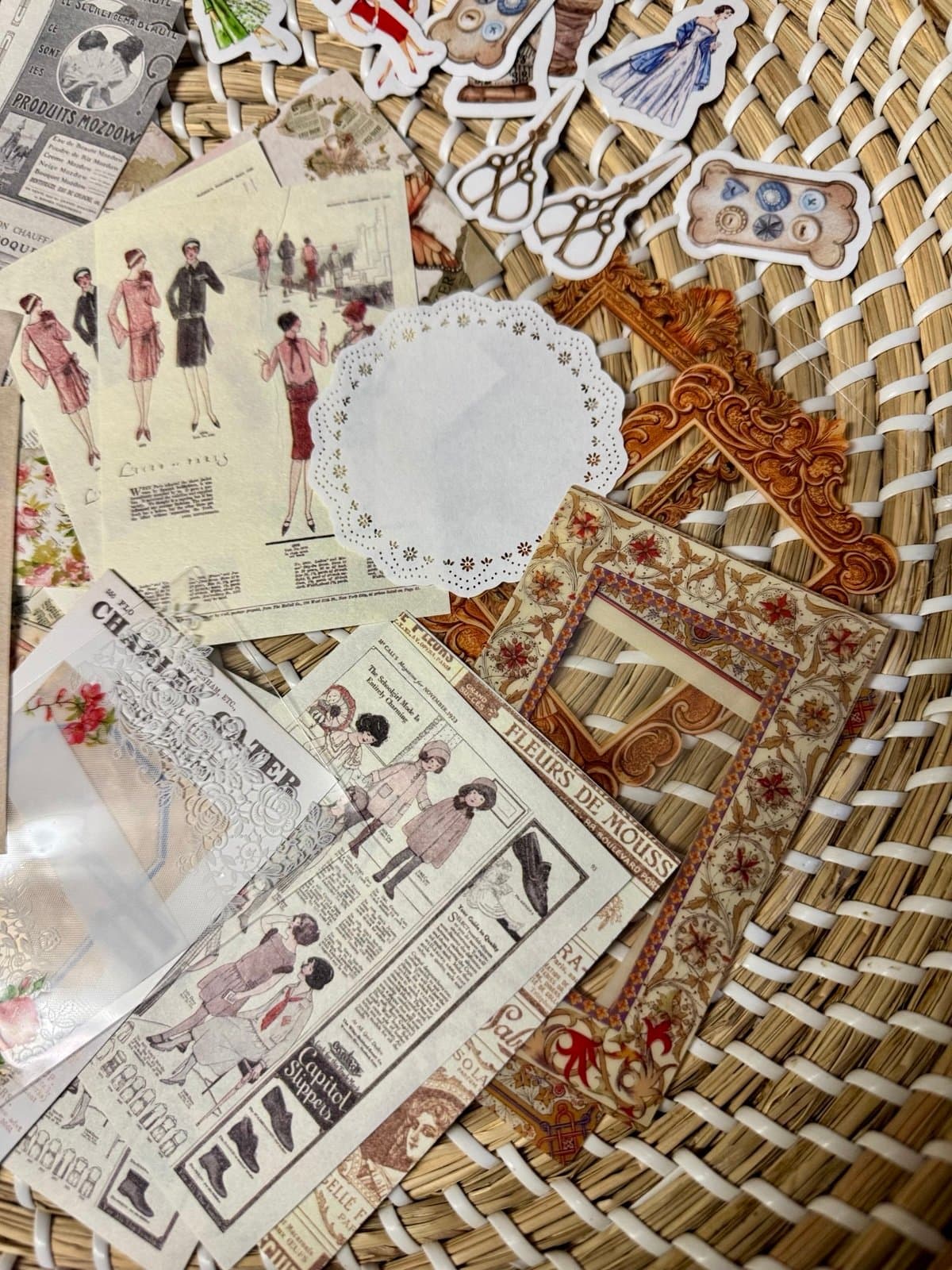 60+ Curated Bundle Vintage Fashion Stickers Papers, Frames for Scrapbooking NEW - Thumbnail 4