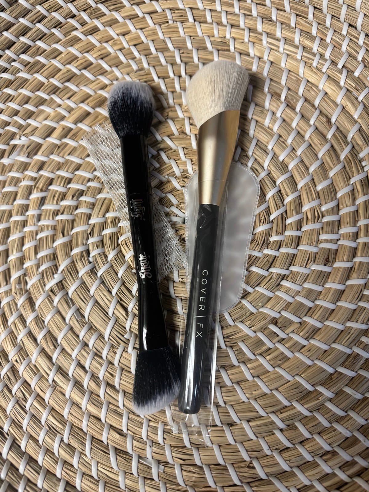 2 Pc Discontinued Brush Bundle - COVER | FX Custom Cover & KVD Shade + Light NEW - Image 1