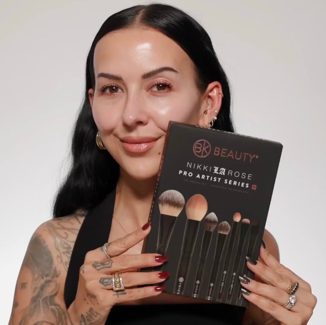 BK Beauty x Nikki LA Rose 7 Pc Pro Artist Brush Set NIB $206 - Thumbnail 2