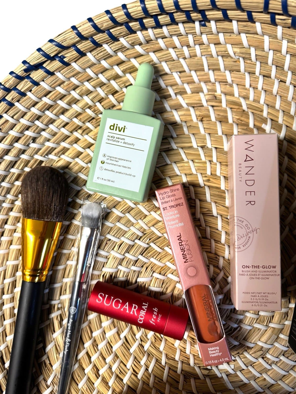 8 Pc Beauty Bundle BK Beauty Fresh Sugar Salt & Stone Divi Wander Mineral Fusion - Thumbnail 2